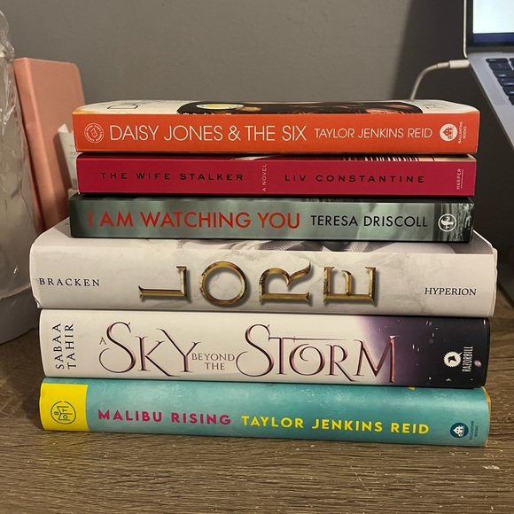 ASSORTER BUNDLE OF 6 BOOKS - Picture 7 of 7